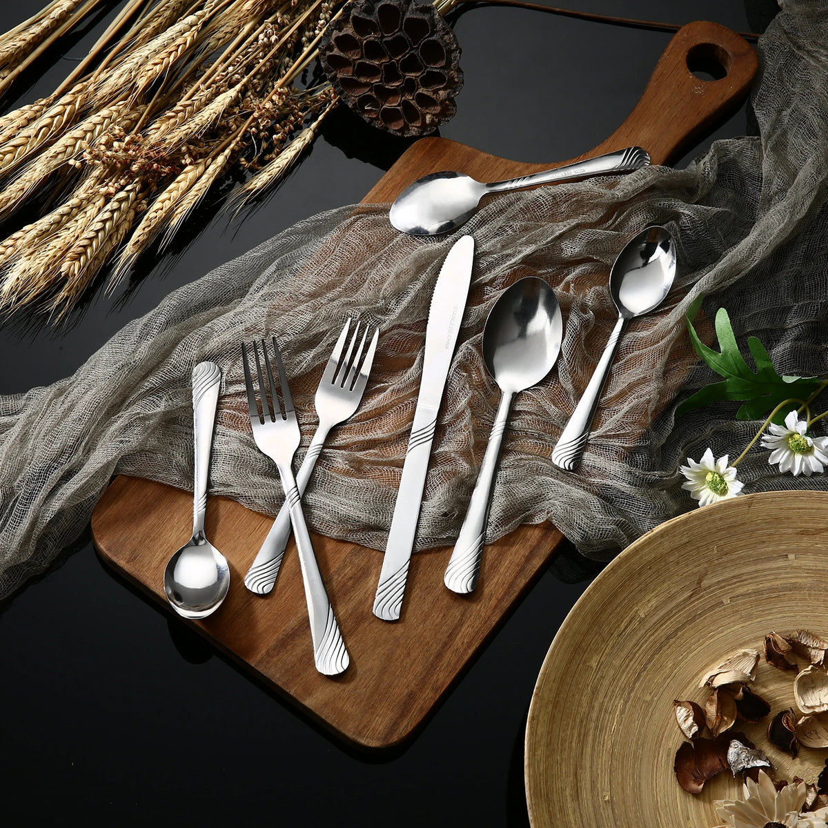 HANSMART 48Pcs Stainless Steel Cutlery Set, Service for 8, Knives Forks Spoons, Kitchen Dinner Gift