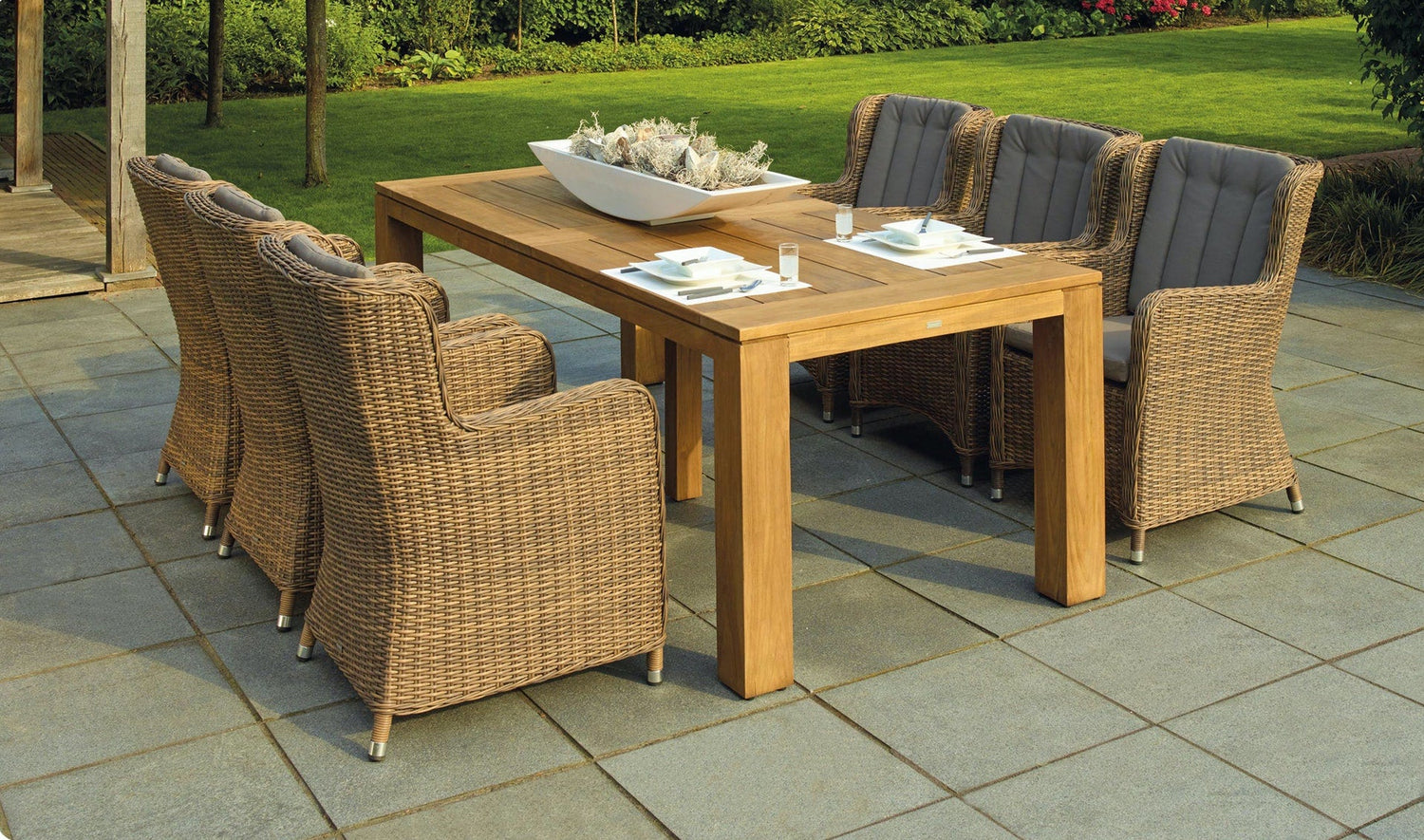 Patio & Garden Living