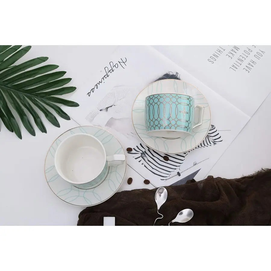 Porcelain Tea Set For 4 With Cups Saucers And Spoon
