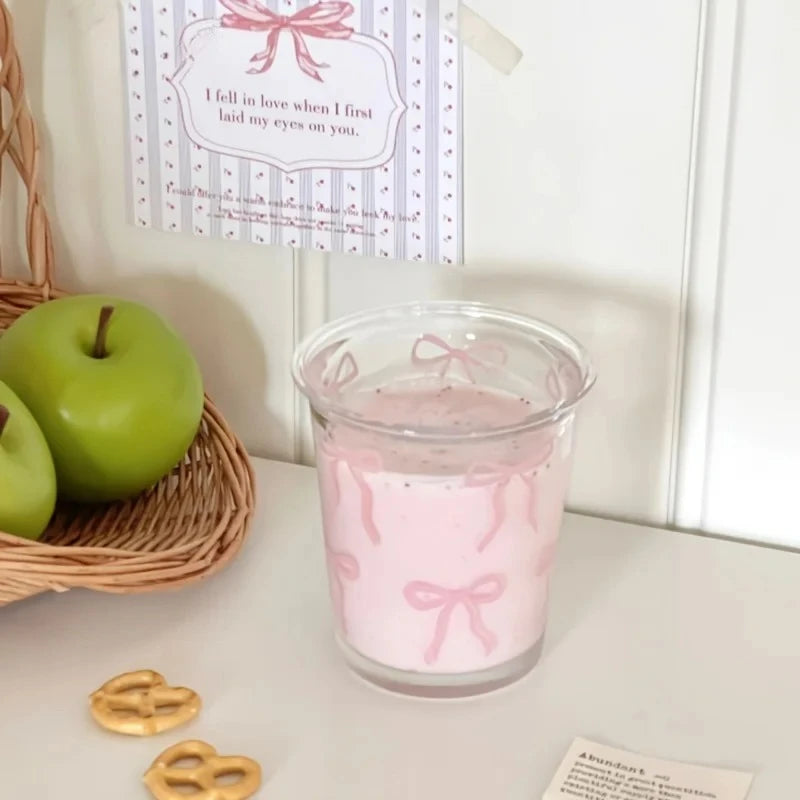 Delicate Glass Bow Cup For Ladies Party And Gathering