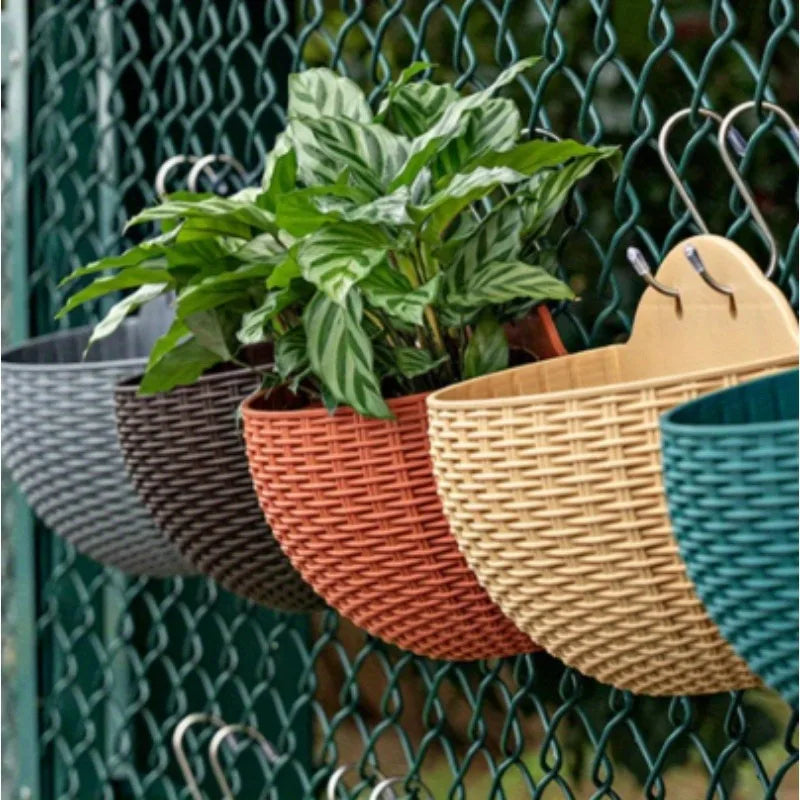 European Style Imitation Rattan Wall Hanging Half Round Flowerpot Planter Semicircular Wall Flower Pot Balcony Household Outdoor